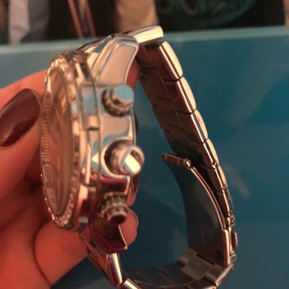 Guess Watch - Picture 2 of 5